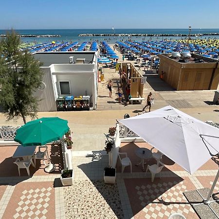 Hotel Bartolini Беллария-Иджеа-Марина Экстерьер фото