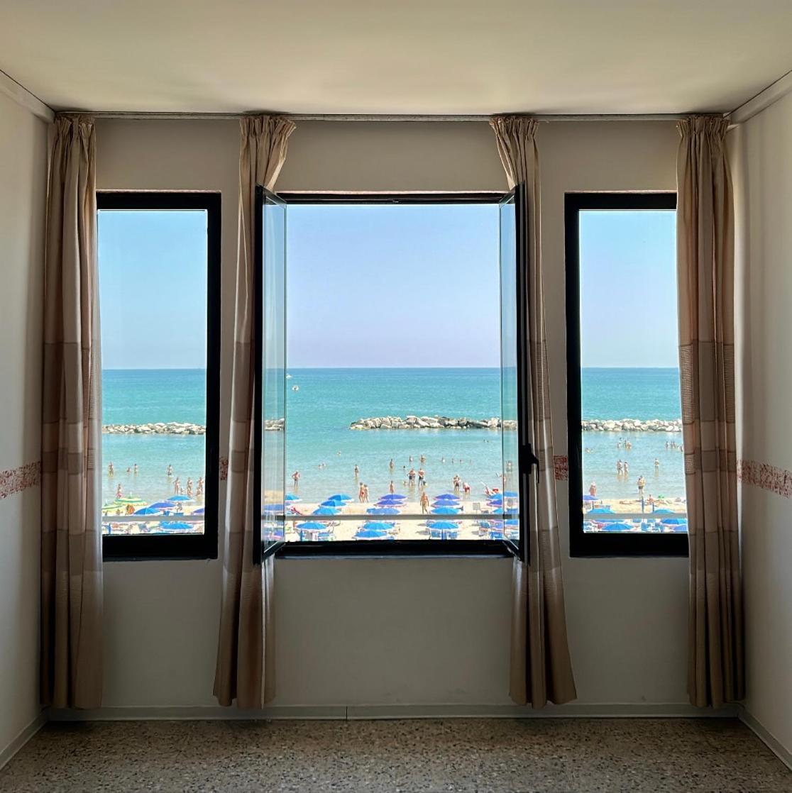 Hotel Bartolini Беллария-Иджеа-Марина Экстерьер фото