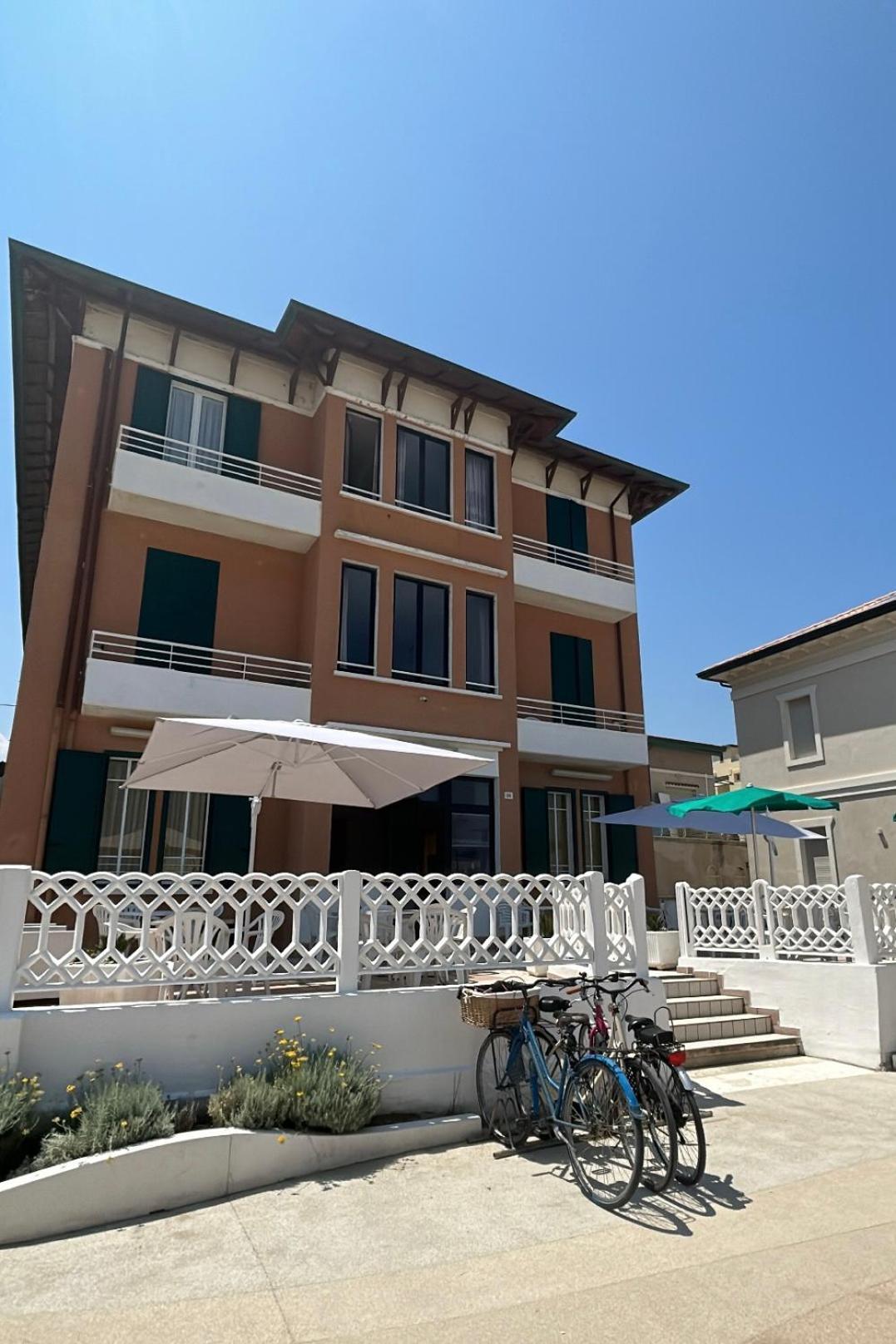 Hotel Bartolini Беллария-Иджеа-Марина Экстерьер фото