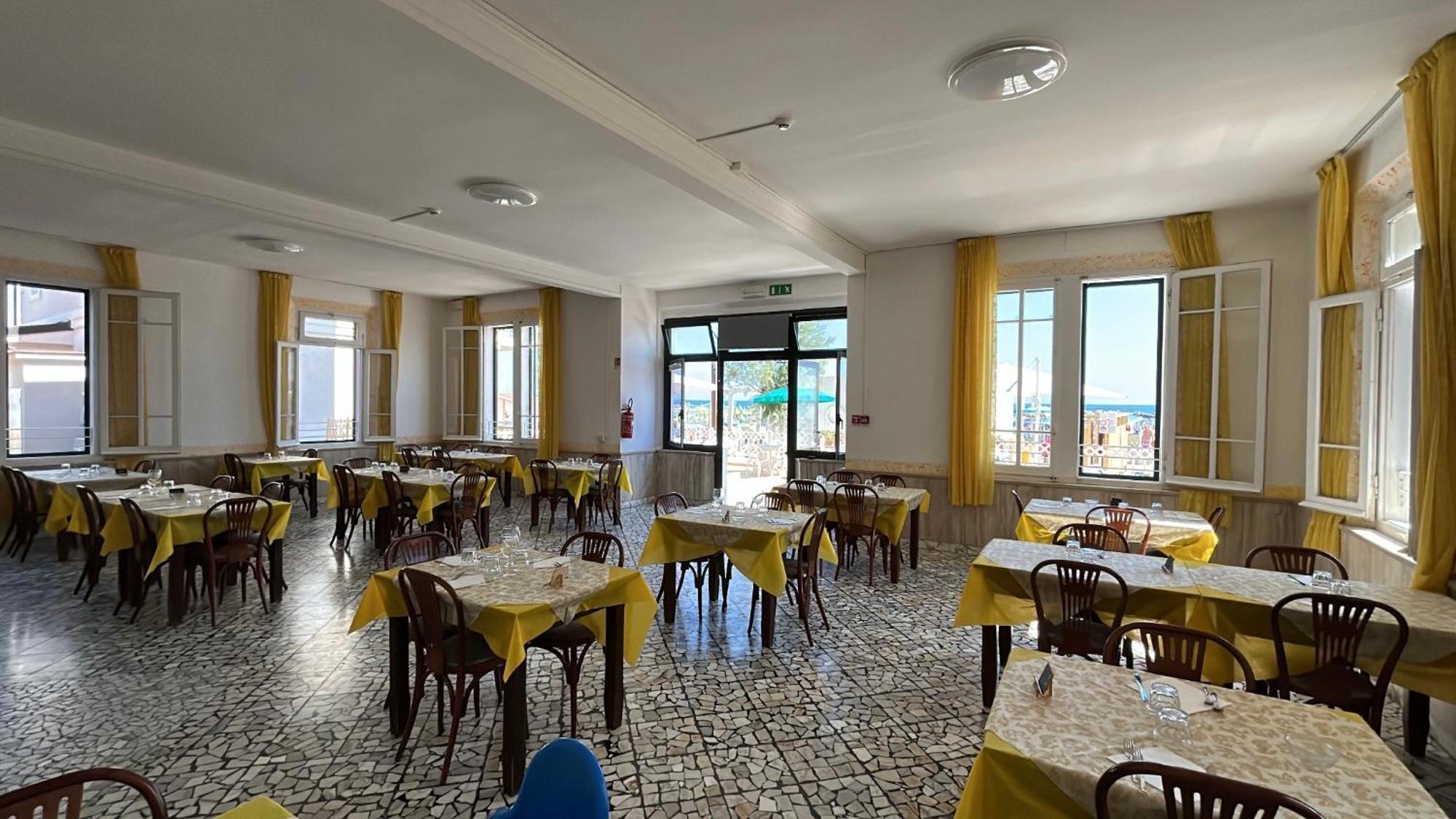Hotel Bartolini Беллария-Иджеа-Марина Экстерьер фото